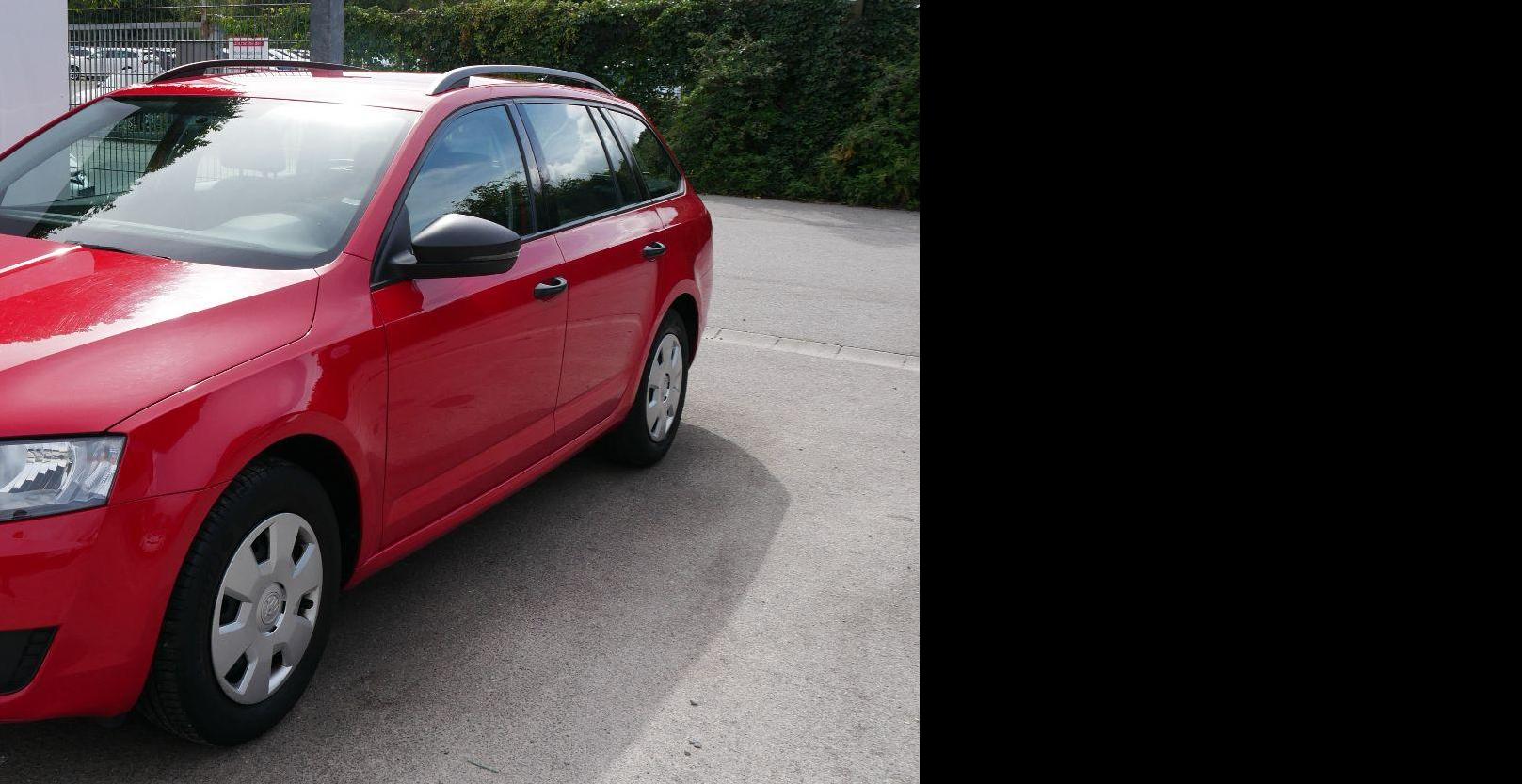 Skoda Octavia Combi III 1.6 TDI DPF ACTIVE PLUS * GREEN TEC * SITZHEIZUNG * DACHRELING